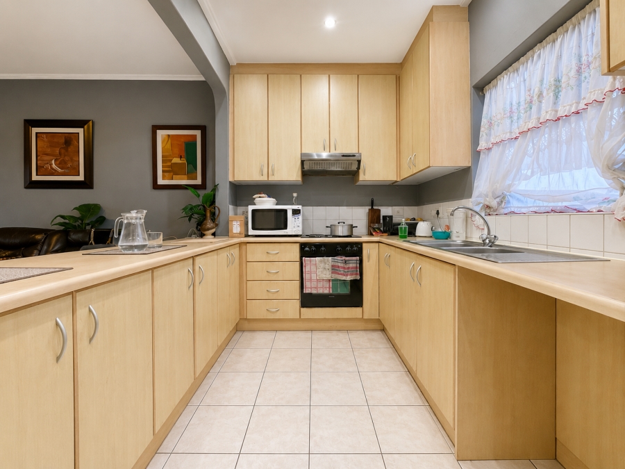 1 Bedroom Property for Sale in Brooklyn Western Cape